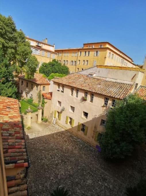 Tres Bel Appartement Centre Ville Historique Aix-en-Provence Exterior photo
